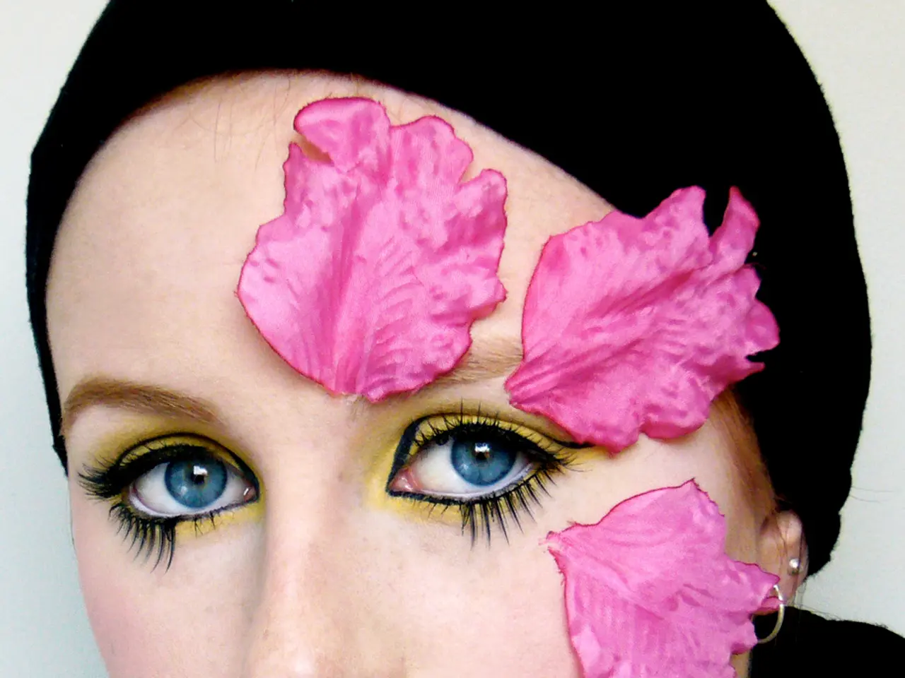 Actress openly admires her lines of age, symbolizing wisdom and experience acquired over time.