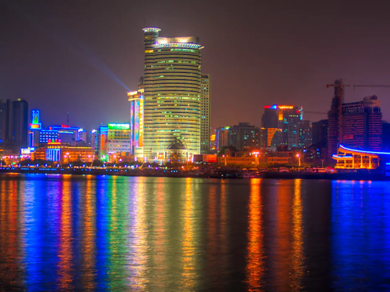 Struggling Water Supply: Ukrainian Residents Under Russian Occupation Grapple with Severe Water...