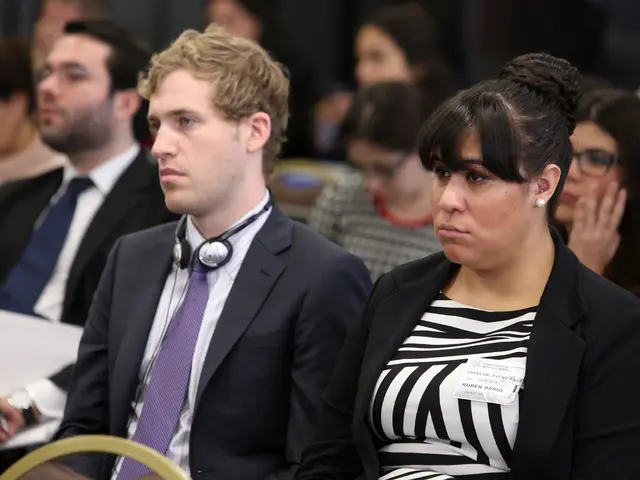 Individual seeks bondage experience