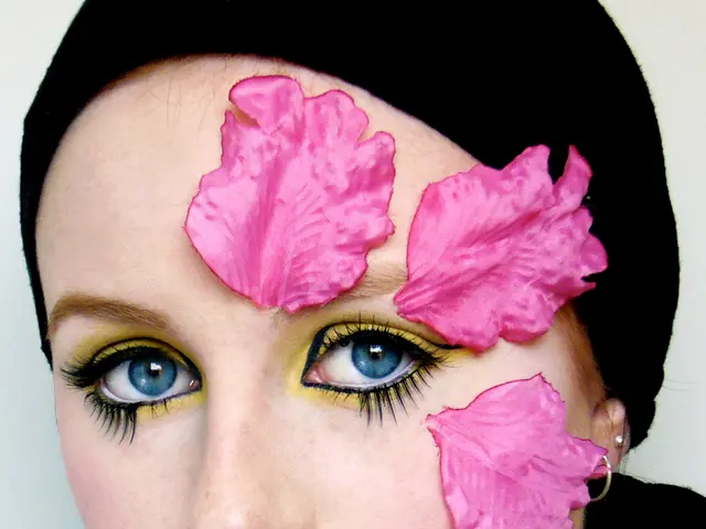 Can Sunscreen in Cosmetics Serve as a Sunscreen Substitute? Experts Weighed In and Shared Their...