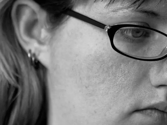 Eye Specialists' Work and Appropriate Consultation Times