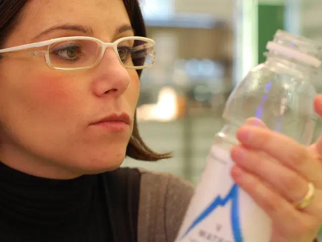 Is It Safe to Use Contact Lenses While Showering?