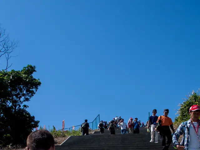 Revised daily step count recommendation challenged in new research findings