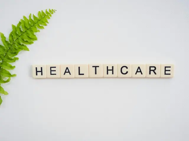 Artificial Intelligence Models Frequently Employ Pejorative Linguistic Choices