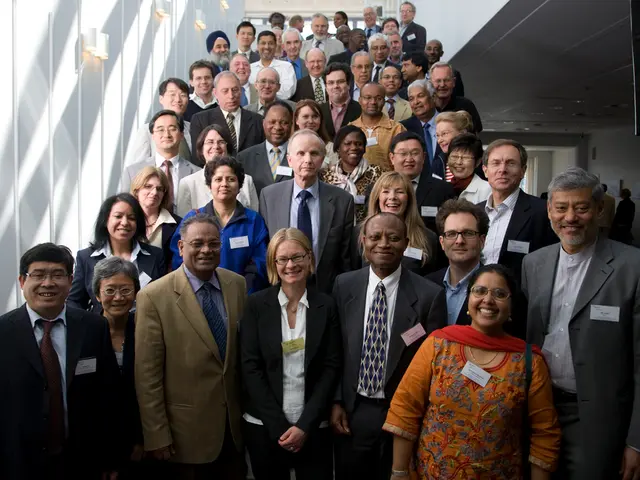 Darmstadt's Smart Matte requests assistance.