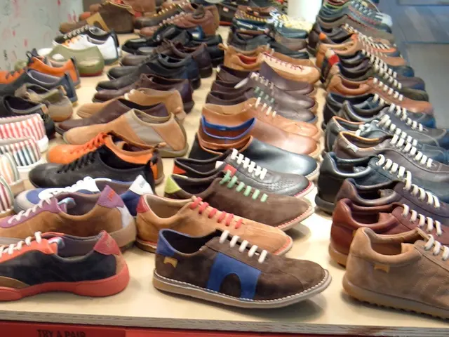 Nike's fresh fitness attire bears a resemblance to a large footwear container, but it's designed...